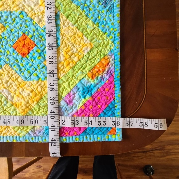 Quilted Throw Blanket Colorful Pinwheel Handmade Machine Stitched 42 x 56.5" - Picture 6 of 6